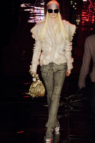 Look 12